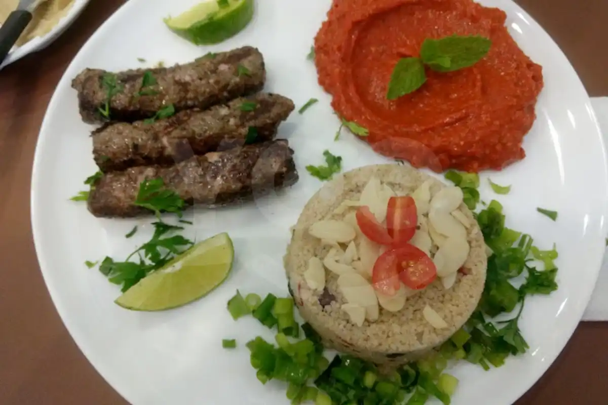 Al Jafar comida Arabe no Campo Belo