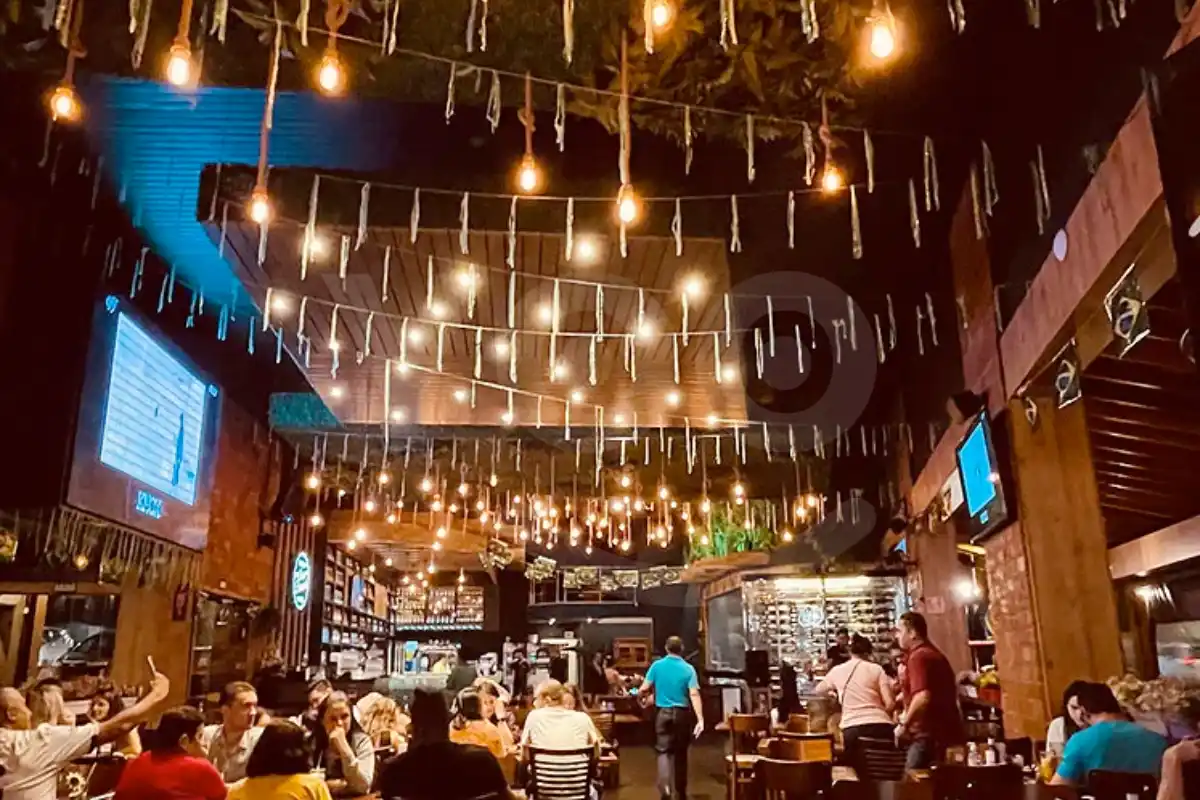 Botequim Sao Paulo Bar e Restaurante na Vila Cruzeiro salao interior