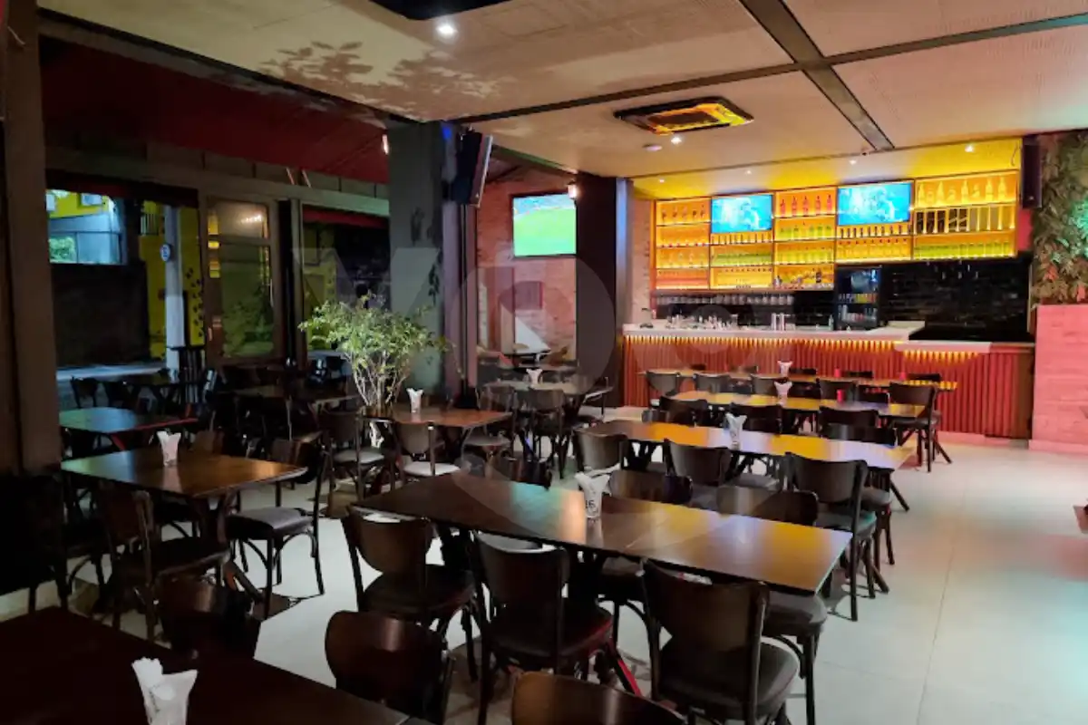 Candela bar e restaurante Vila Olimpia - salao do bar