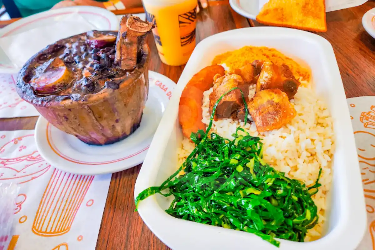 Casa do Pastel Vila Carrao - serve feijoada de quarta e sexta