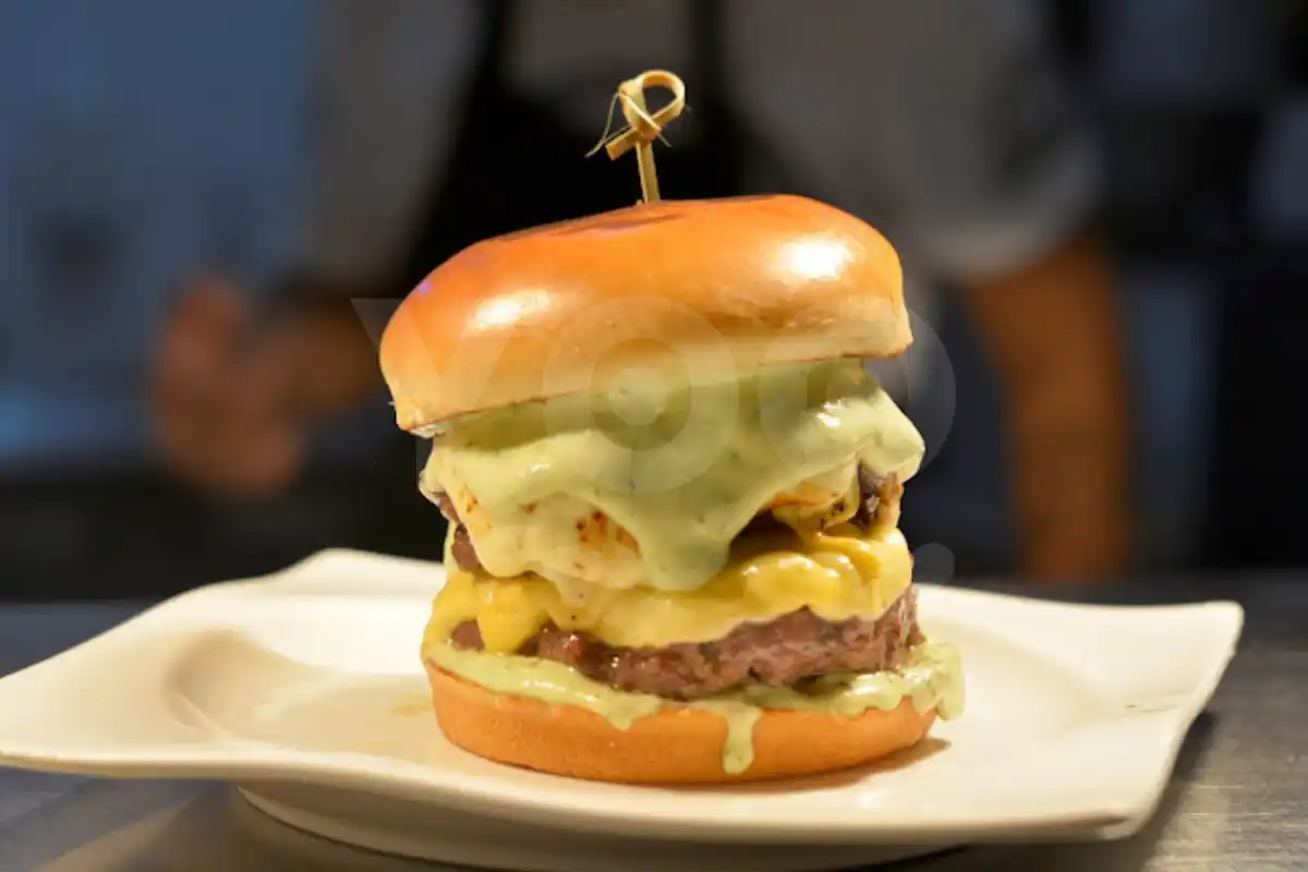 Melts hamburgueria artesanal na Liberdade
