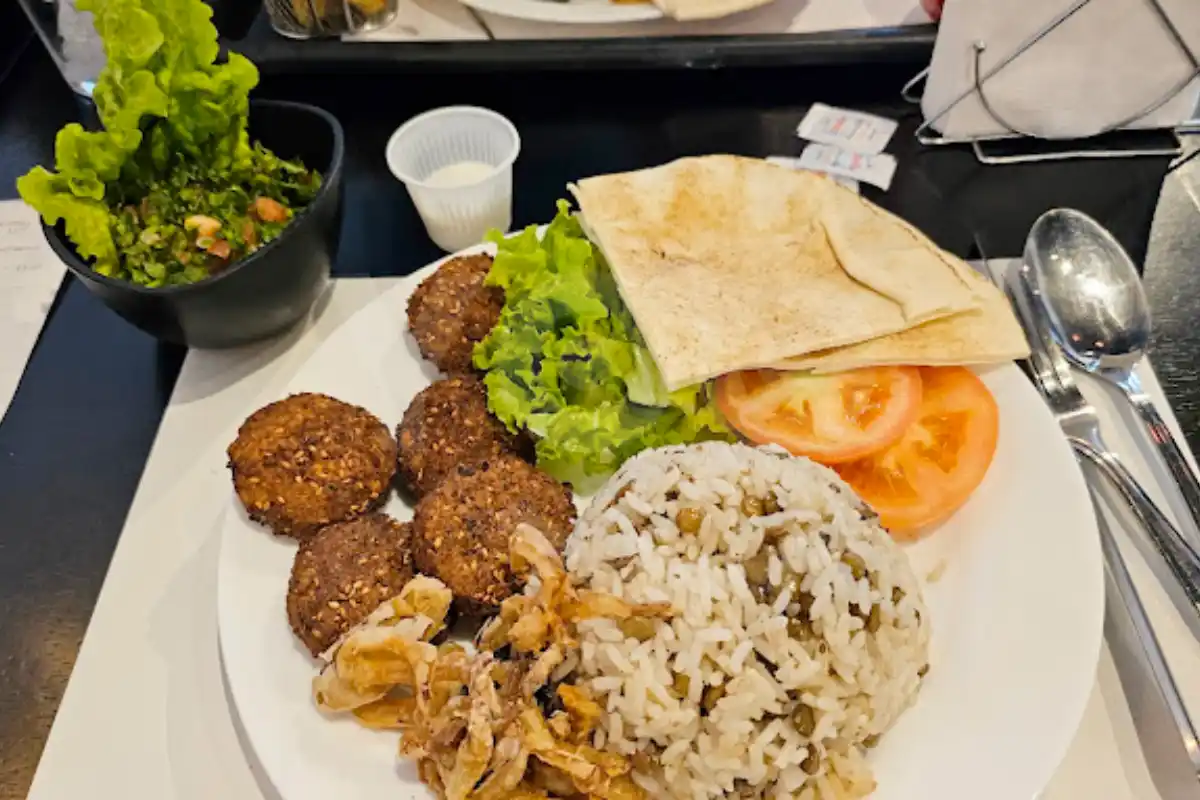 Nour Restaurante Arabe em Pinheiros - almoco Arabe completo