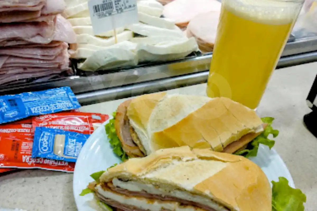 Padaria Versailles – sucos e sanduiches em Guarulhos