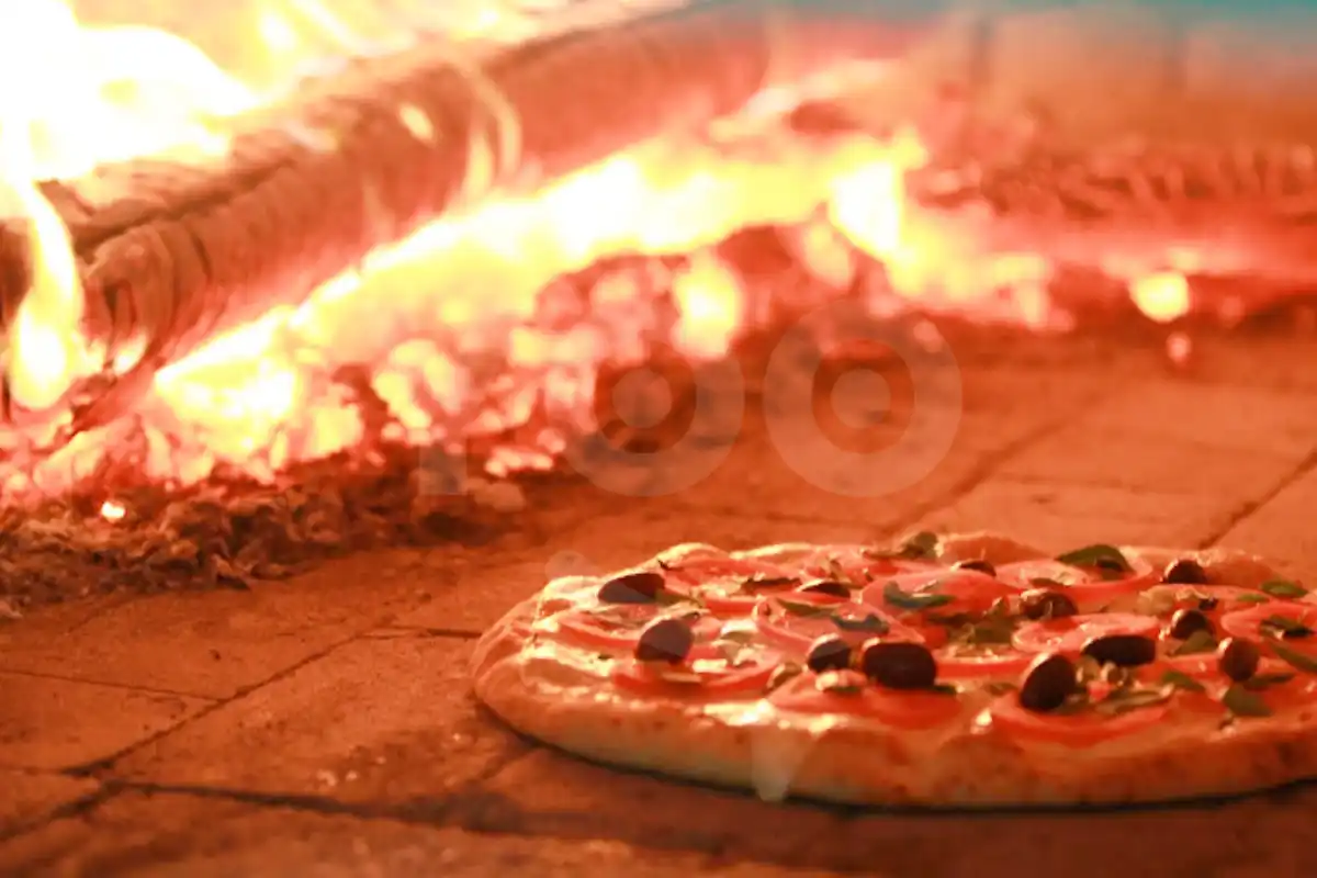 pizza assada no forno a lenha – Gallipo Pizzas