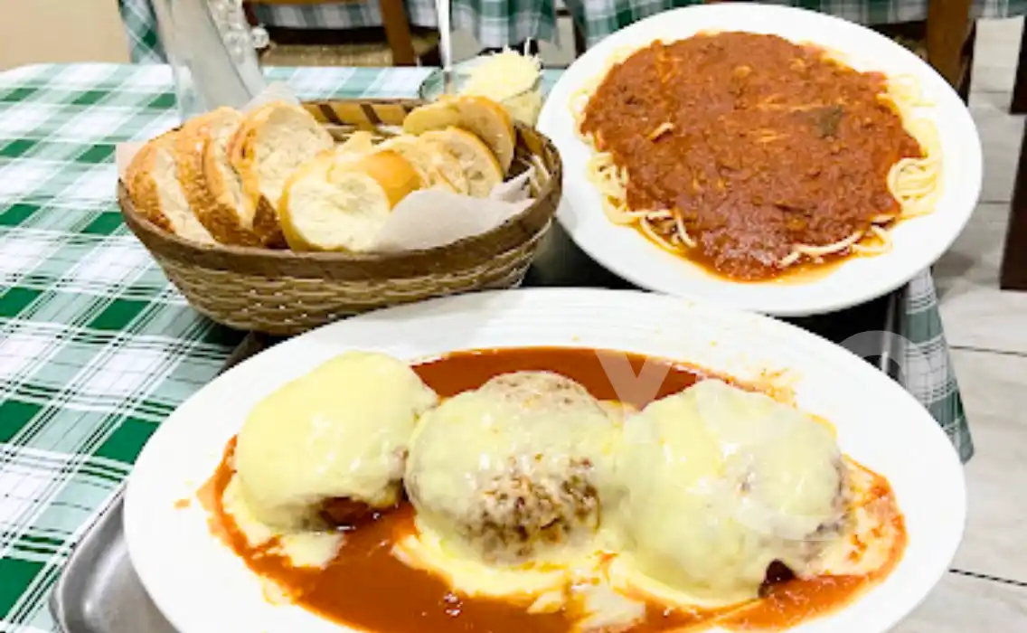 Cantina D'Elia - macarronada e polpetone italiano