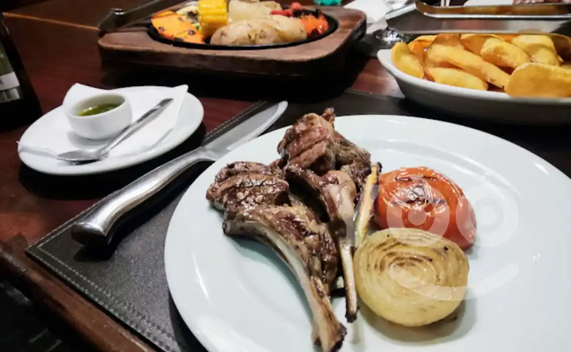 La Caballeriza gastronomia argentina nos Jardins