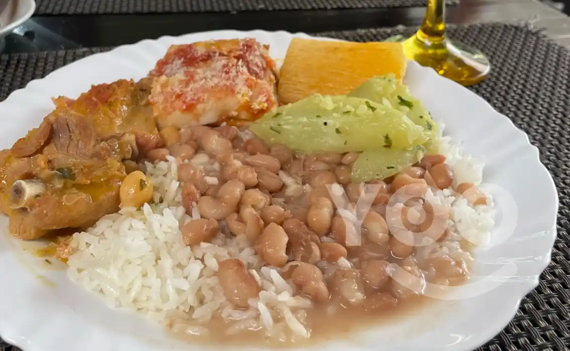 Quintal Restaurante - almoco com comida caseira no Butanta