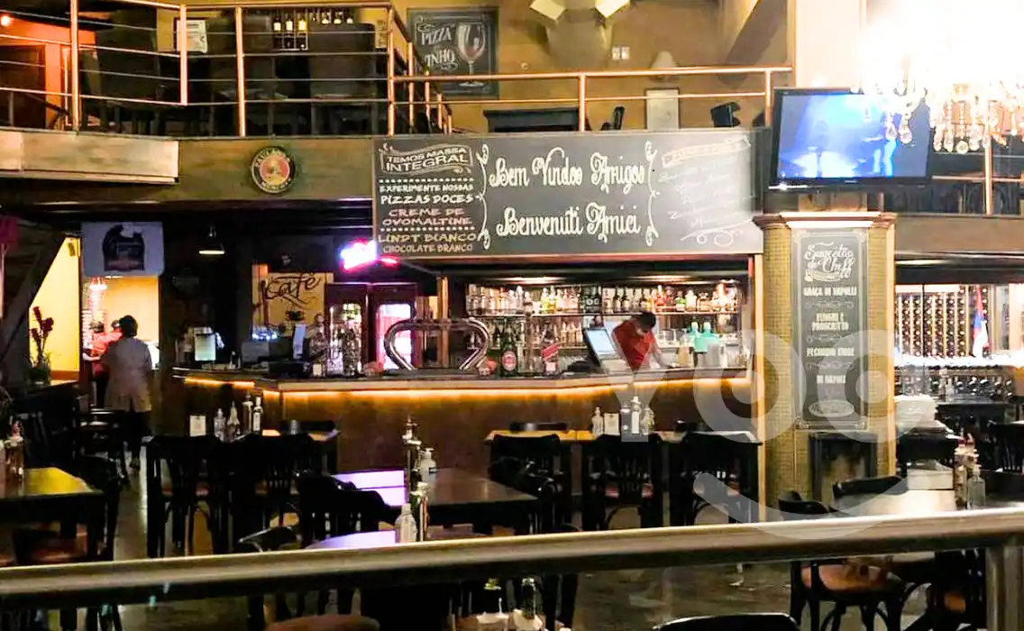 ambiente da pizzaria Graca di Napolli em Santana