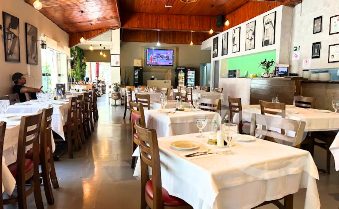 ambiente do Moema Steakhouse Churrascaria