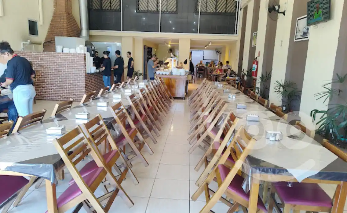 salao do ambiente Churrascaria Brasa Nobre