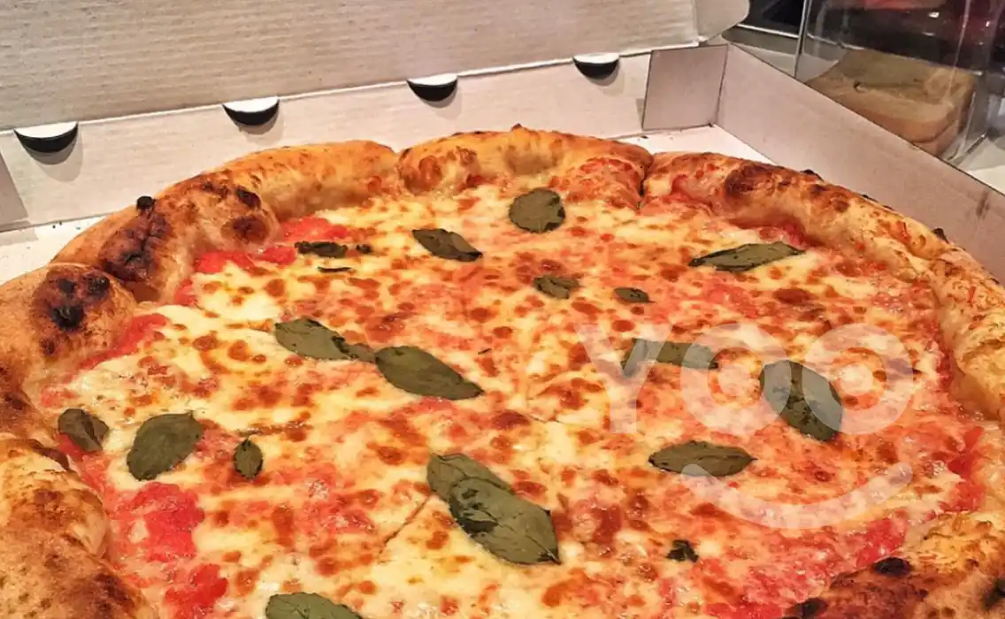 Doppio Zero prepara pizzas com a verdadeira massa Italiana