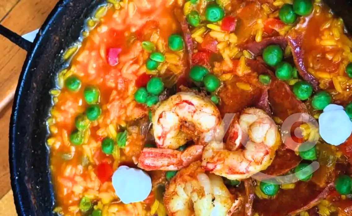 Lola por Dios prepara os maiores classicos da culinaria espanhola