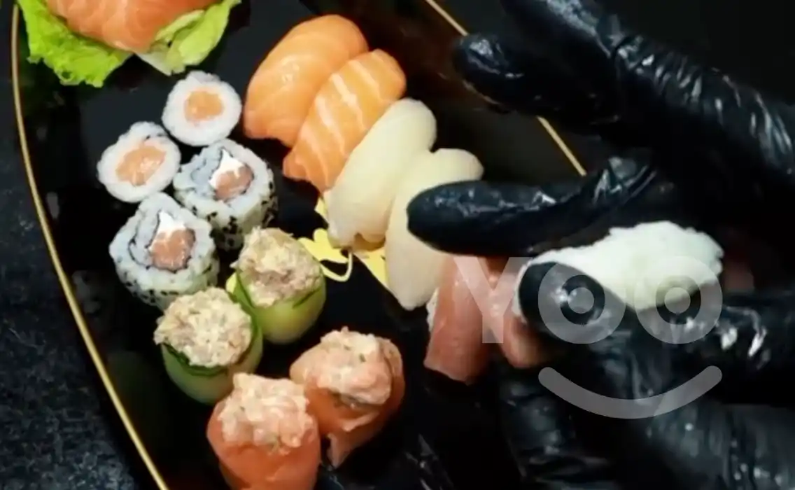 preparo dos combos do restaurante Saiko Brooklin